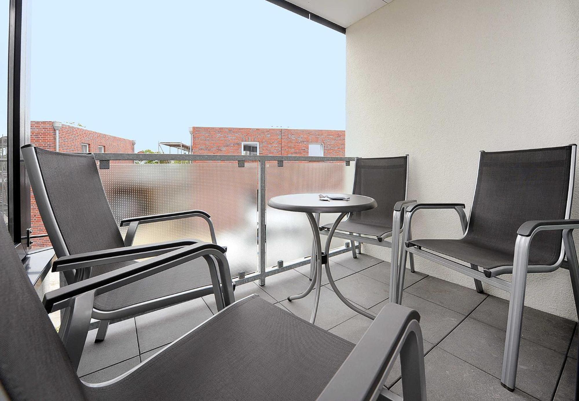 Haus Kunterbunt Apartment Bensersiel Exterior photo